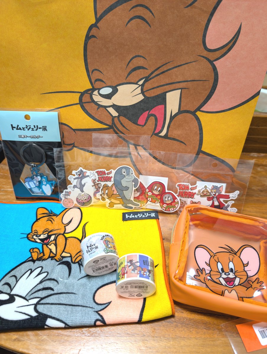 honehonezone's tweet photo. そうだ！今日のトムジェリ展の可愛すぎグッズ見てくれ〜😭✨
ポーチ可愛すぎる😚🩷 https://t.co/oXDMqHoFYE