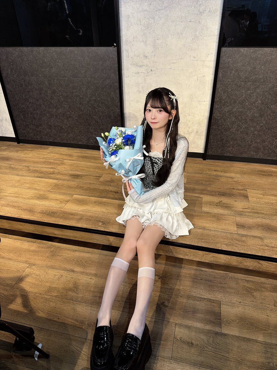 pp_lala24's tweet photo. お祝いしに来てくれてありがとう（ ; ; ） https://t.co/qhGzho1d0T