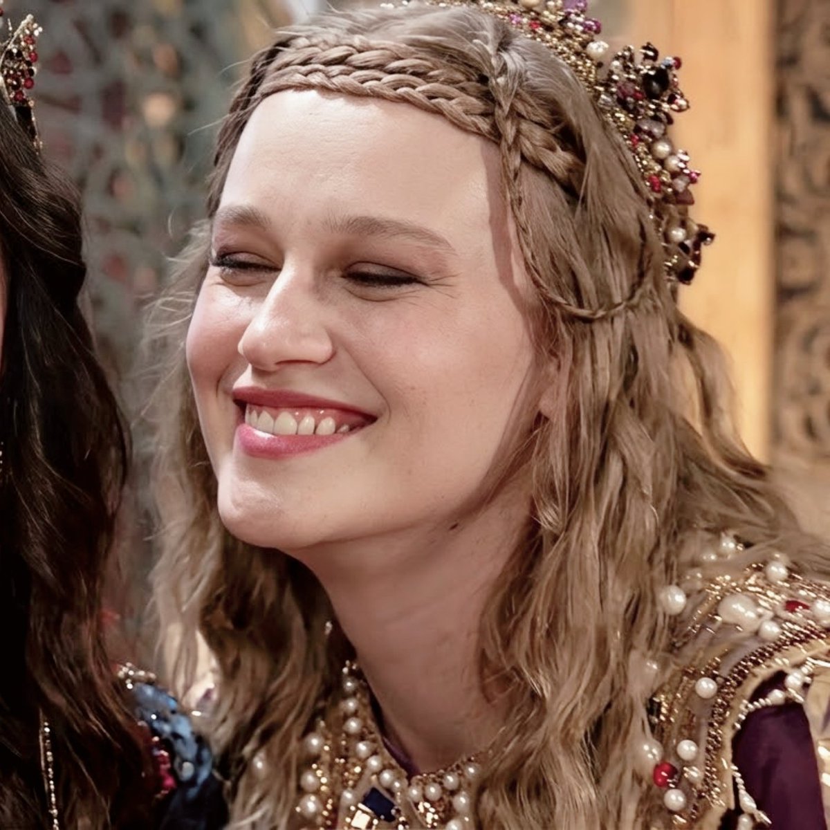 LifeOfAyseNur's tweet photo. sooooo cuteeeeee 💓
#AşkVeTaht • #MerjemŠiljak https://t.co/7W2ACUhSZm