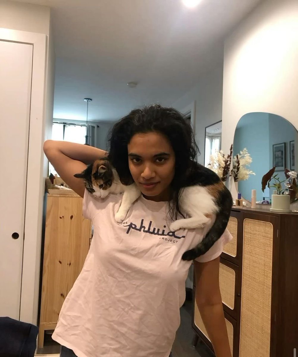 Samira__Mohan's tweet photo. Finally got a roommate ❤️ meet Athena https://t.co/5bgpMUeGbq