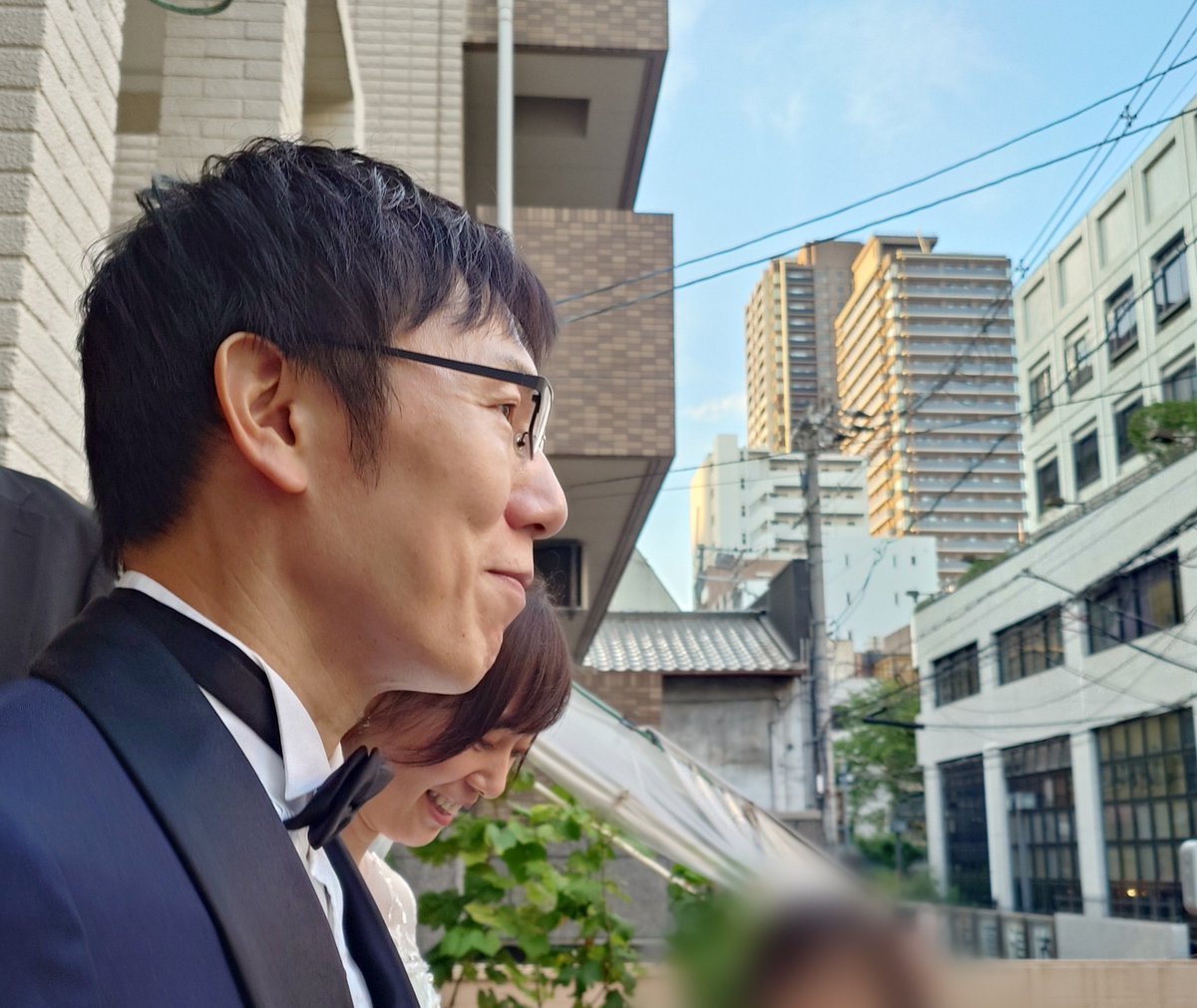 saki_chibi's tweet photo. 新郎サイコパス写真多すぎ！
しかし４枚目は２人の雰囲気がとても良き！
お肌ツルツルは定期で言いたい！

#チャーチ・オブ・コント https://t.co/ByoeR5k2cR