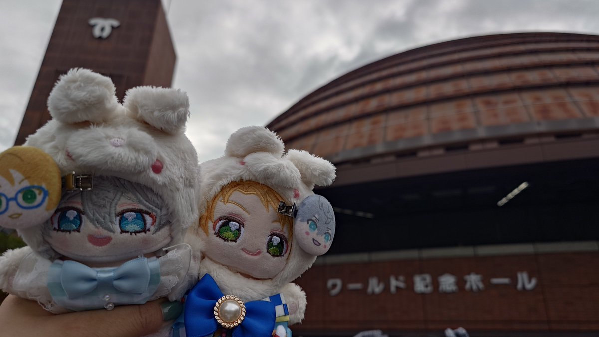haru_auo's tweet photo. もう１週間経ったんだね…横浜神戸と楽しかったなぁ…そして横浜で突然できた新しい推しをライビュで観てきました…ＯＦＦ観ていいな〜と思ってたら横浜でファンサ食らってしまってもうダメだった😇違う役も観たことあってそれも好きだしもうダメだなと思いながら今日も観てきたけどやっぱり好きです😇 https://t.co/Cp0WniIvtG