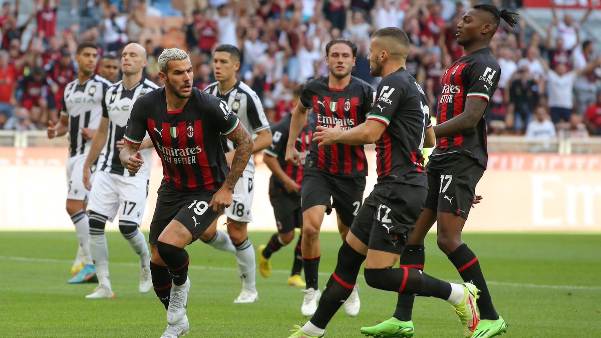 stevecounz's tweet photo. L’esordio stagionale del Milan a cui sono più affezionato 

Da campioni d’Italia in uno dei periodi più belli della mia vita dopo essermi lasciato alle spalle una relazione tossica. Il benessere psico-fisico che ho vissuto quell’estate non l’hai mai più riprovato. Nostalgia https://t.co/Mpb843RVOP
