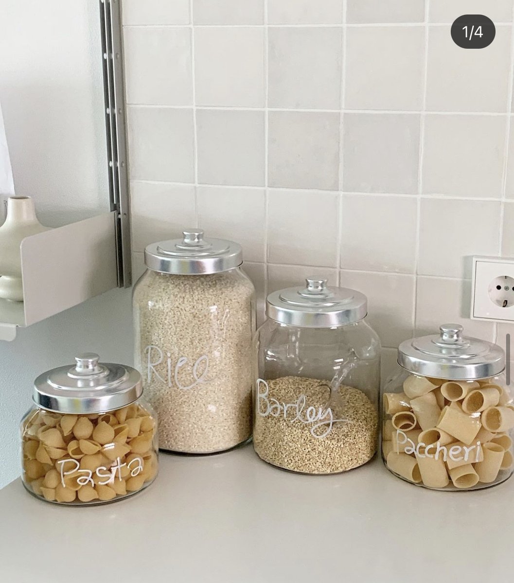 ht6SzDBMRwwL3Ca's tweet photo. Old glass jars = perfect storage for stationery + small snacks! Easy DIY that’s budget-friendly and eco-smart.  #DIYUpcycle https://t.co/s5NskRj1fC