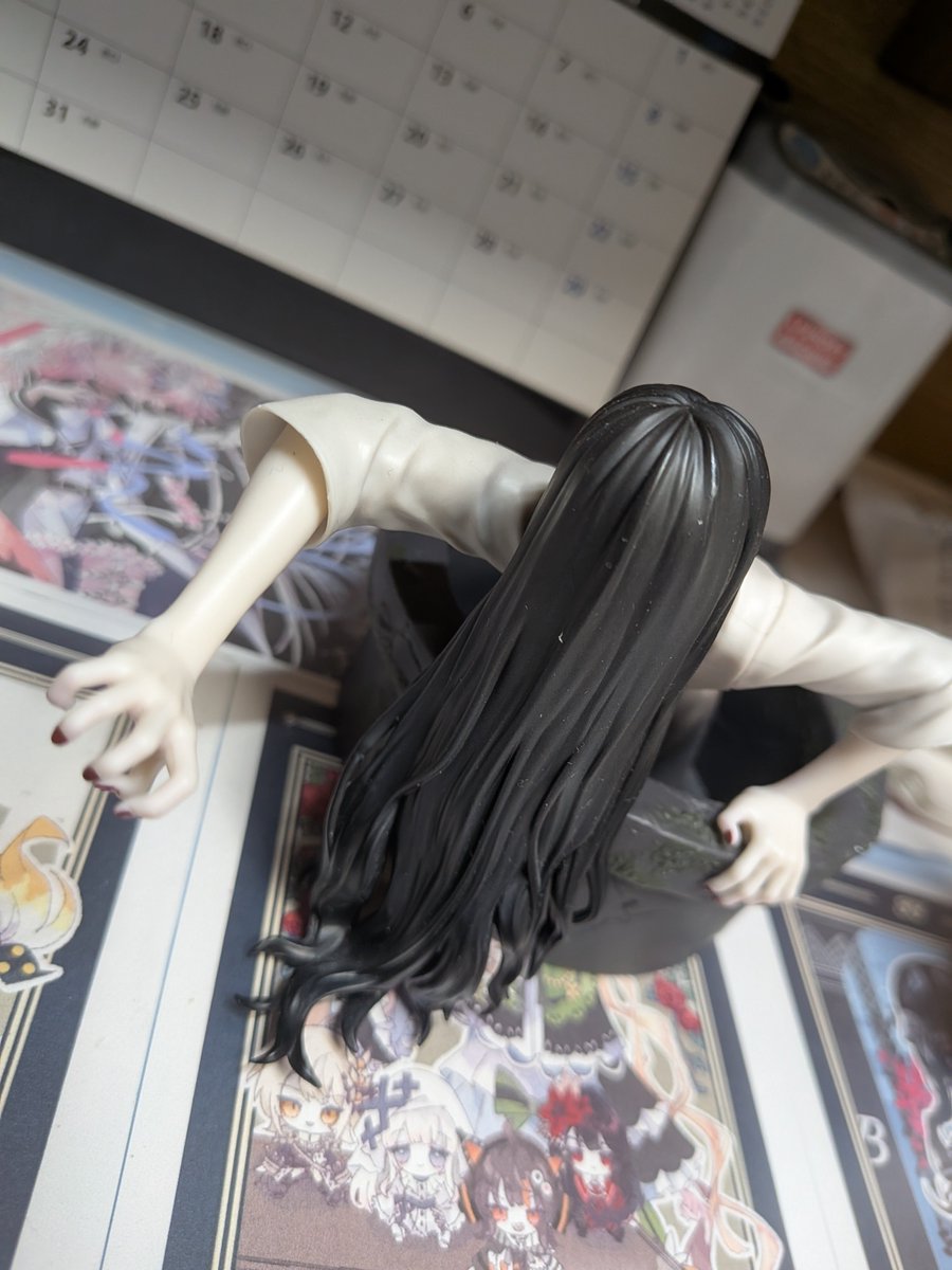 yjkymn's tweet photo. 貞子って美意識高いんだな(？)
ネイル綺麗だし、日焼け全くしてないし、髪ツヤツヤサラサラだし、服にシワもついてないし… https://t.co/k90KgGiN9y