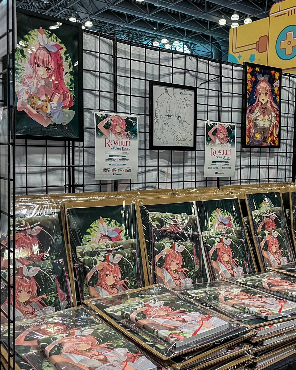 KinokuniyaUSA's tweet photo. Last signing event with illustrator @rosuuri is today at Anime NYC autographing area from 12:15-1:15pm!

Spend more $50 or more on Rosuuri merch/books at Anime NYC Kinokuniya booth 321 to receive an autograph!

Thank you to everyone who stopped by for her signing events!

#animenyc #anyc