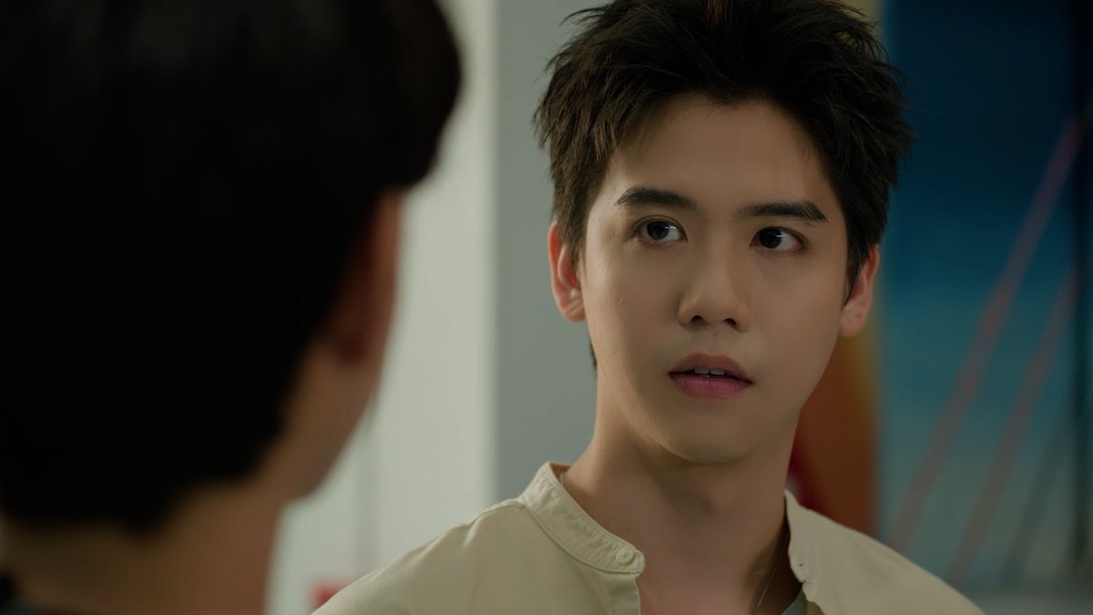 GMMTV's tweet photo. ความลับแตกจนได้ ดันมาเจอเพื่อนโบ๊ทที่โรงพยาบาลอีก 😥
#MatchPointSeriesEP5

@ssingss @Chimonac https://t.co/ziKmAyFHJq