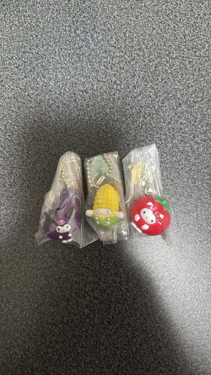 v27nj's tweet photo. サンリオ ベジタブルビスケット＆チャーム

譲：キティ、シナモロール、クロミ
求：ペックル

郵送希望です。
気軽にお声掛け下さい🙇‍♀️ https://t.co/15kkJ2oSgd