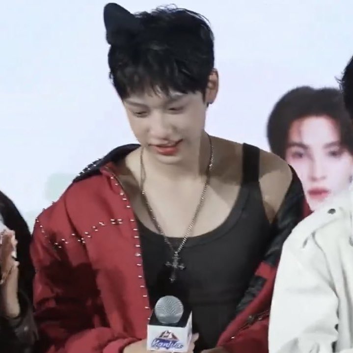 kh1ovele's tweet photo. ขออนุญาตโควทอวดแมวดำที่บ้านผมคับ 🐈‍⬛🤏🏻 https://t.co/LYmUnGzu7y