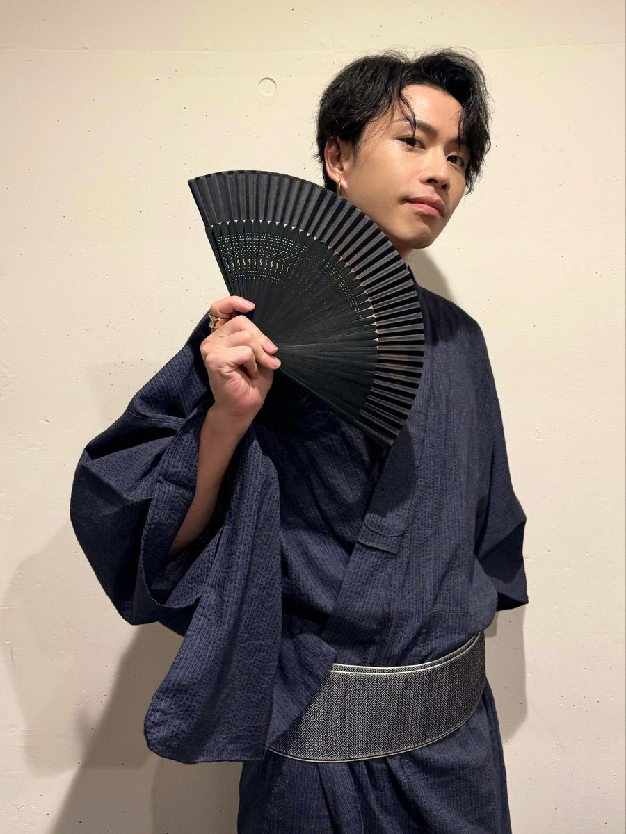 SMOOTH_WD's tweet photo. 3meet 〜夏の思い出〜
ありがとうございました🔥
夏の終わりにふさわしい
楽しい時間でした🤝
いうてまだまだ暑いやろうけど
今日も今日とてありがとう🤝
浴衣も素敵やったよーーい！
なんせライブ来てくれた皆に感謝！

さんきゅーーう‼️ https://t.co/50sJBPRVW7