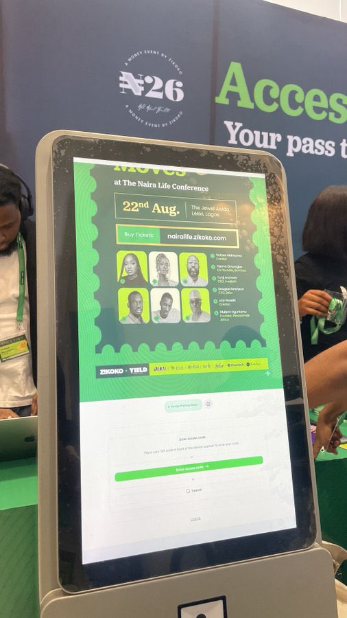 dunni05's tweet photo. Seeing ambitious Nigerians exchange real ideas and contacts in one space reminded me why community matters so much for financial growth. The connections alone can change trajectories.
@Zikoko_Mag & @YieldwithYield
#BuildWealthWithYield https://t.co/b0gvFq82kX