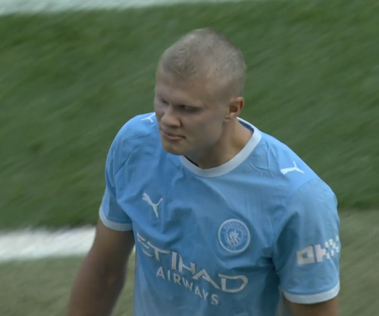 TouchlineX's tweet photo. HT: Manchester City 0-1 Bournemouth.

MANCHESTER CITY ARE IN HUGE TROUBLE! https://t.co/exDbOE9Gk1