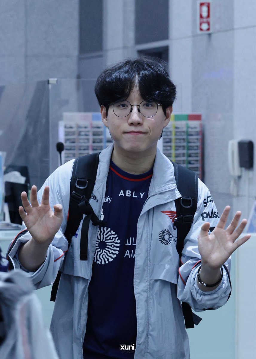 xunivlrt's tweet photo. 260823

가으자ㅏ 😚

#T1 #T1Valorant #BuZz #버즈 https://t.co/1RWKEIHK3V