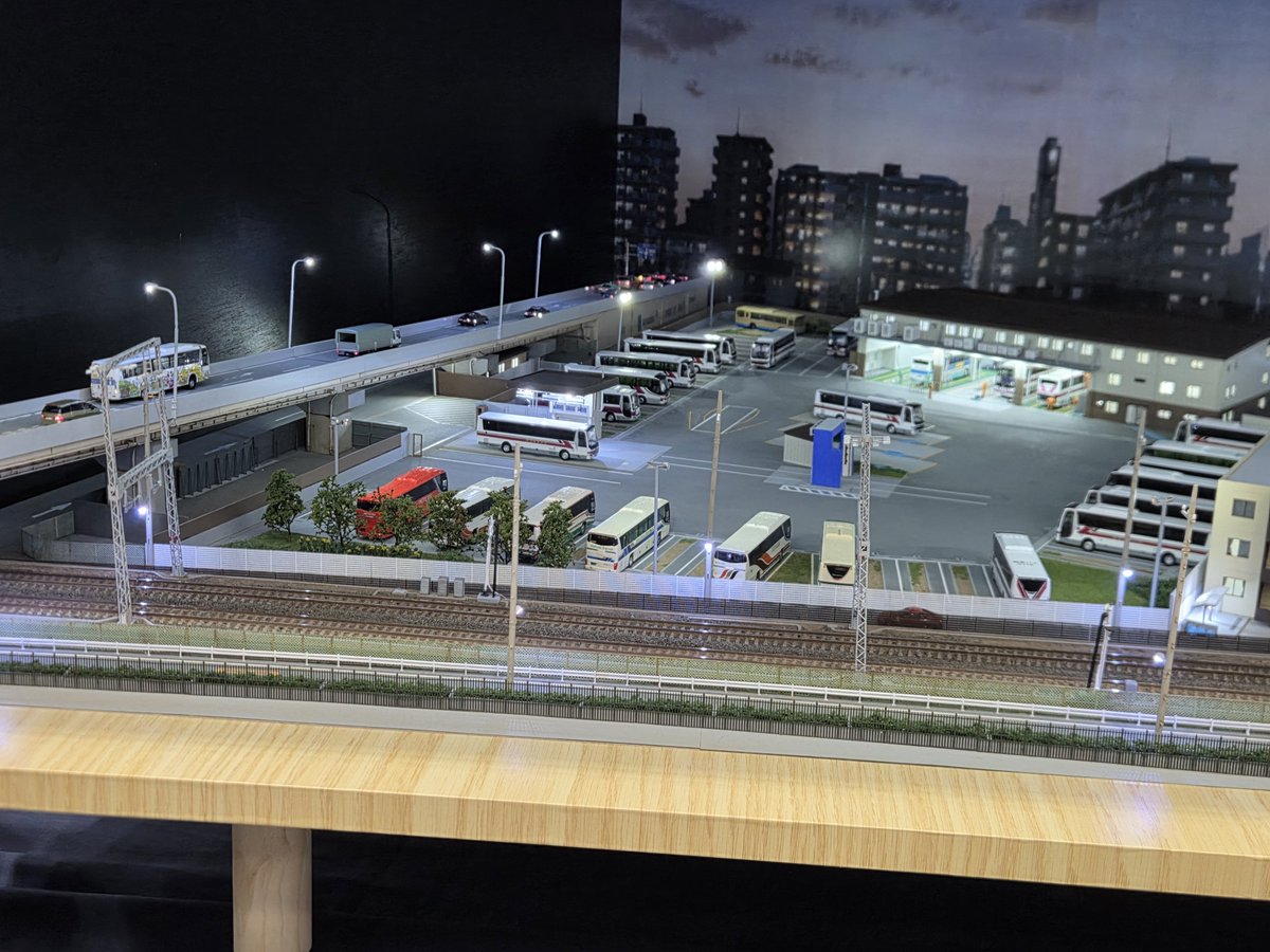 NP3534's tweet photo. JAMで気になった作品
牛乳パック
三井三池
阪急バスの車庫
糸魚川駅のレンガ機関庫
#国際鉄道模型コンベンション https://t.co/VeONx6Msgw