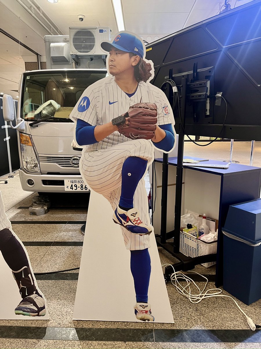 D_E_Toronto's tweet photo. 天神でやっていたMLBBreakfastClub行ってきた
めんたいドッグうまかったね　明日から名古屋でやるみたい
もらったTopps、HOU時代のDubon出てきたので当たり！！！ https://t.co/FKmdAct1kb