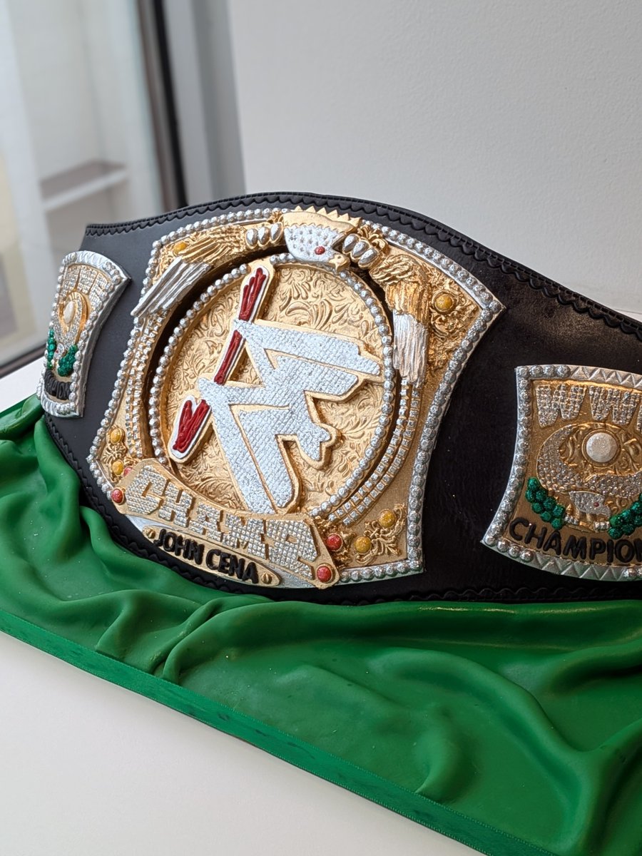 marjdotjpg's tweet photo. Thanks @Rosenbergradio @staymaj for the mention on the latest episode of Cheap Heat with Peter Rosenberg!

They wanted to see cake versions of title belts &amp; old school figures... WELL, that compilation video I posted isn't up to date. Here are some more recent cakes I've done! https://t.co/O51XYI7xtP