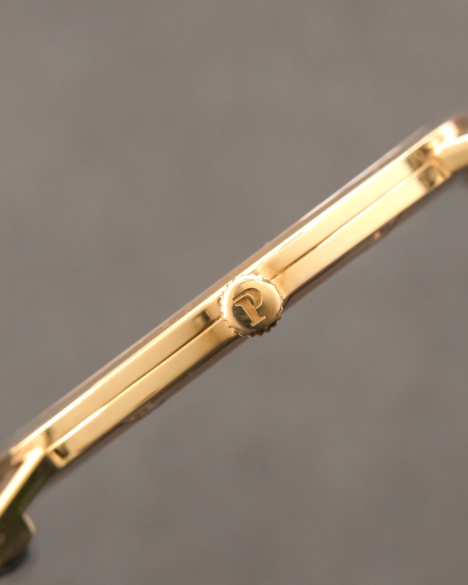 baldassarreted's tweet photo. When the Piaget Altiplano 900P was released in 2014 it set a world record as the thinnest mechanical watch at the time. Its entire profile measured just 3.65mm thick.

Achieving that profile required Piaget to rethink the traditional construction of a mechanical watch. Rather than placing a conventional movement inside a separate case, the caseback itself serves as the movement’s mainplate with the components arranged around an off-center display. The result is a watch where the engineering required to make it so thin also becomes a defining part of the design.

This pink gold example measures 38mm and is powered by the manually wound 900P caliber with a 48-hour power reserve.

What do you think of this approach to ultra-thin watchmaking?