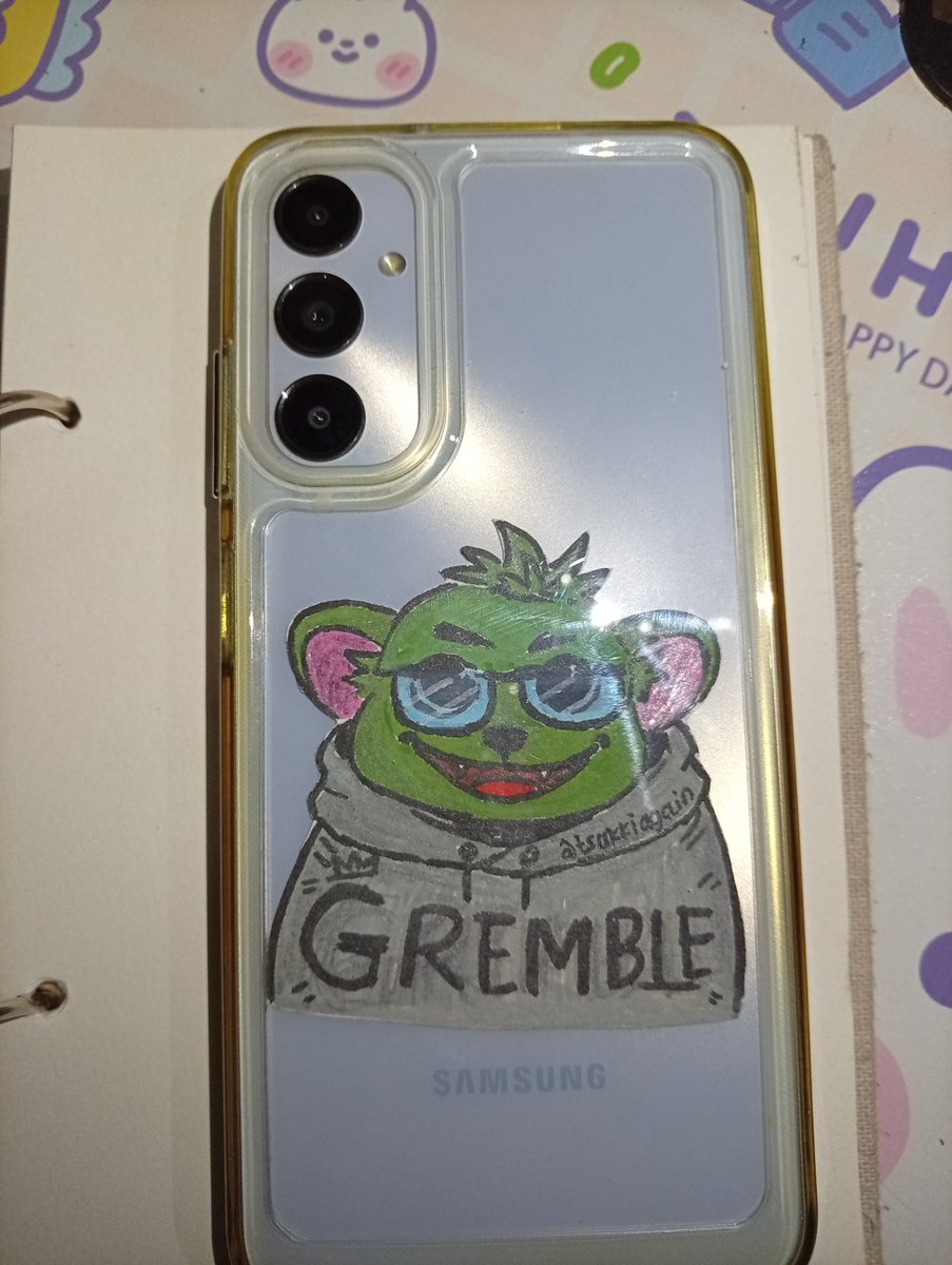 tsukkiagain's tweet photo. Hello @GrembleCoin i make a little sticker to everyone case phone π hope you like it π
Now we can see $GREMBLE #GREMBLECOIN everytime we want π
I put the process too, check it out! https://t.co/2afo8ZnBEt