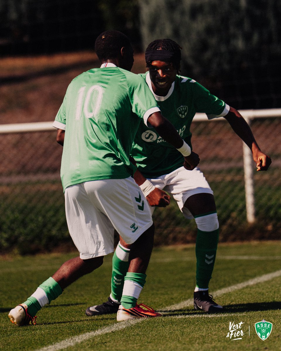 ASSEofficiel's tweet photo. 💪 La grosse fin de première période des petits Verts ! Isaak Seydi double la mise d'une frappe enroulée dans la lucarne, avant que Fousseny Sidibé Kaloga ne creuse un peu plus l'écart !

C'est la pause au stade Aimé-Jacquet sur ce score de 3-0 face à Istres ! 💚 https://t.co/kUpH5zSECs