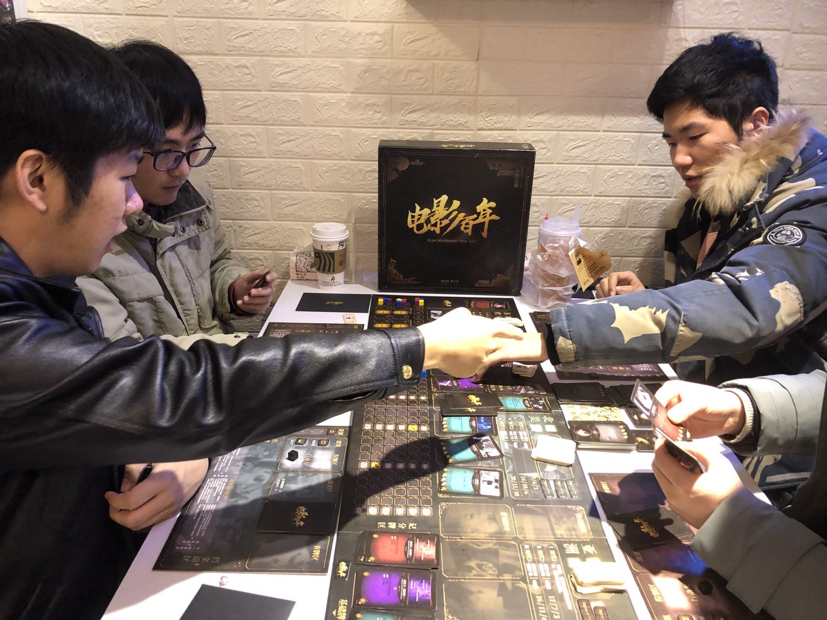 Muhamma19164616's tweet photo. Just conquered a mind-blowing murder mystery escape!  2.5 hours of cracking clues, shocking twists and zero plot holes—def the best group activity this month with my teammates! #剧本杀 #GameNight https://t.co/c3BahYSoiA
