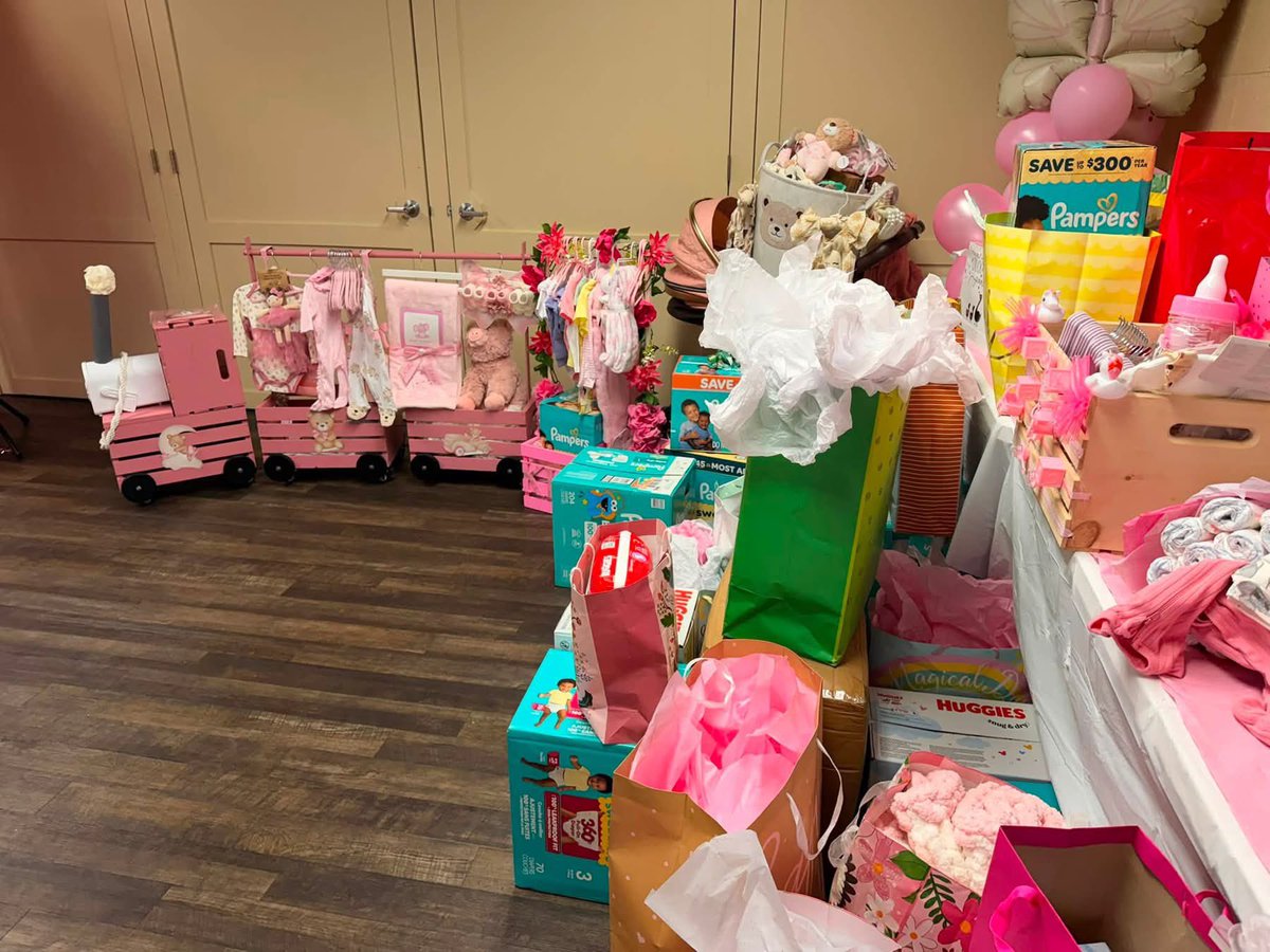 KaiiDacoolest's tweet photo. My baby is so loved by many, I’m so grateful .. I literally don’t have to buy anything. Everything was brought 🥹 https://t.co/IWGCmqdtwV