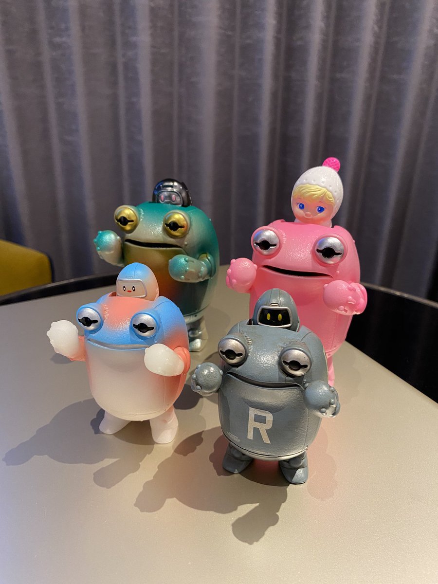 naoneko7032's tweet photo. 久しぶりのお迎えすぎて大きくなってたの知らなくてビックリ！！
いつの間に…🐸

#京ソフ
#ケローネン　#タケヤマノリヤ https://t.co/JxFbYhRj9M