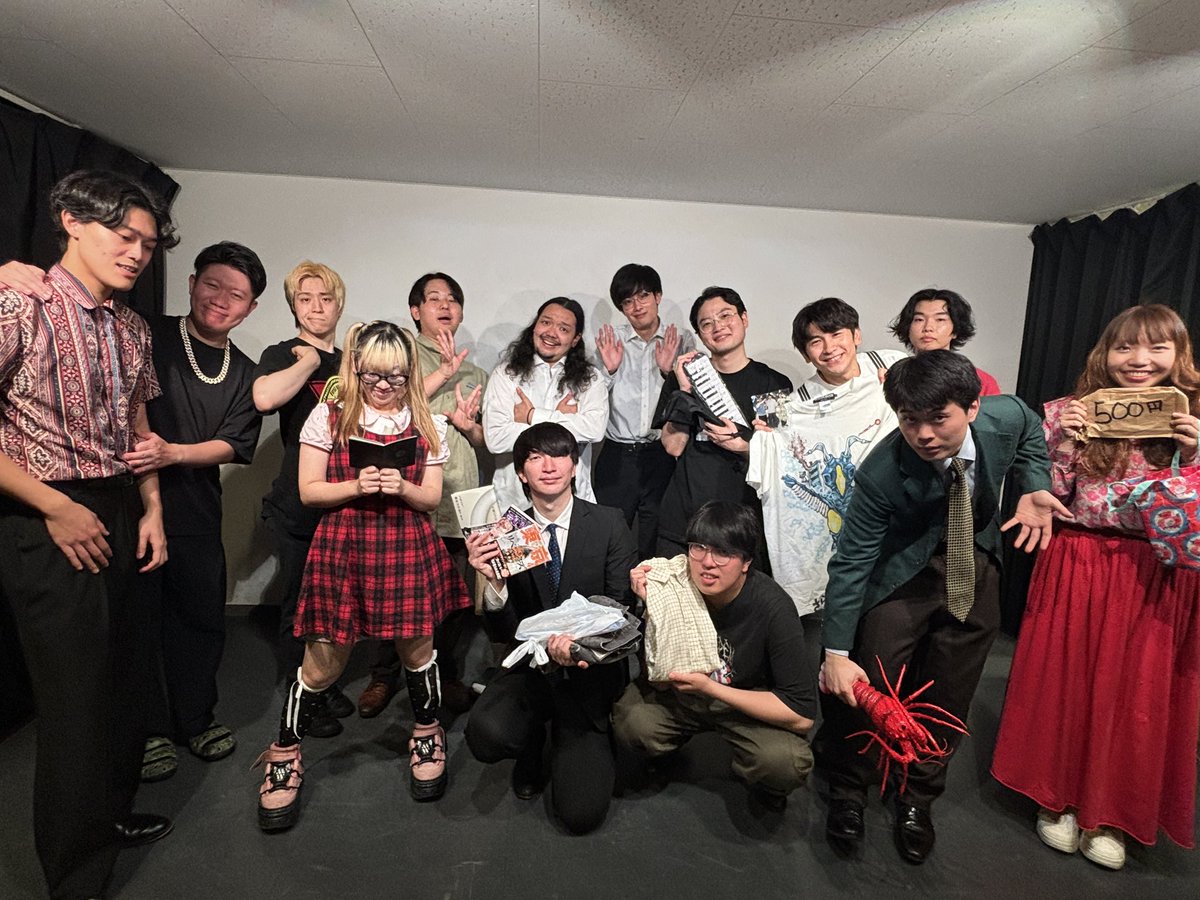nimbus_liveinfo's tweet photo. 物々交換王

ご来場頂きありがとうございました！
ヤヤシルバの個人情報が北川に流出しました！ https://t.co/sTVNQ63BTH