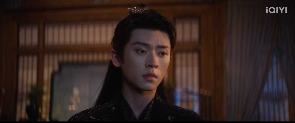 scanteihood's tweet photo. he had said he didn't care if she got wet in that dilapilated house, but he didn't think it twice before running to her as soon as it started raining😭😭😭
#ShadowLove #ChengLei #SongYi https://t.co/55Me07LdYD