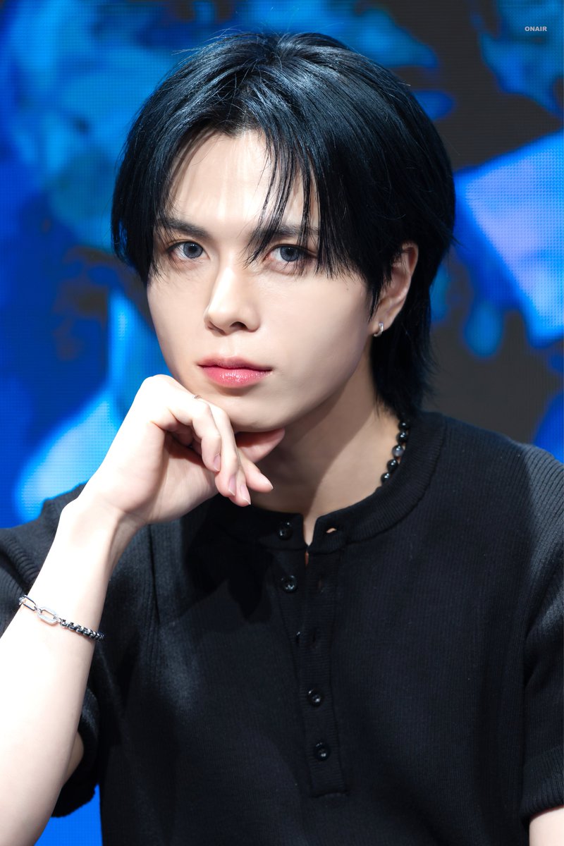 121bsw's tweet photo. 💙Happy 𝙔𝙀𝙅𝙐𝙉 day💙
#ELAST #엘라스트 #예준 https://t.co/bndTod4Ie0