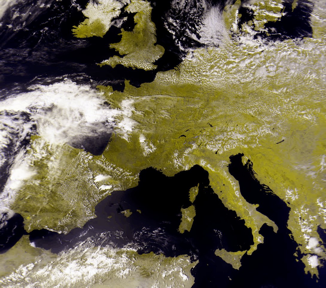 step2018step2's tweet photo. METEO LIVE 2026-08-23 13:47 IT - Meteor M2-N4
#MeteorM24 #MeteorM2 #MeteoLive #MeteoIT #LRPT #RTLSDR #SatDump #WeatherSatellite #SatelliteImage #EarthFromSpace #MeteoItalia #RemoteSensing #SatelliteTracking https://t.co/RkiYk62OO9