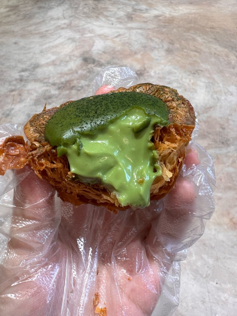 flylex3's tweet photo. Just found the hidden gem of matcha desserts in downtown! Their molten matcha lava cake oozes rich, earthy matcha cream with every bite—sweet, bitter, and pure bliss. 10/10 will be back tomorrow! https://t.co/5ATbm6c5FE