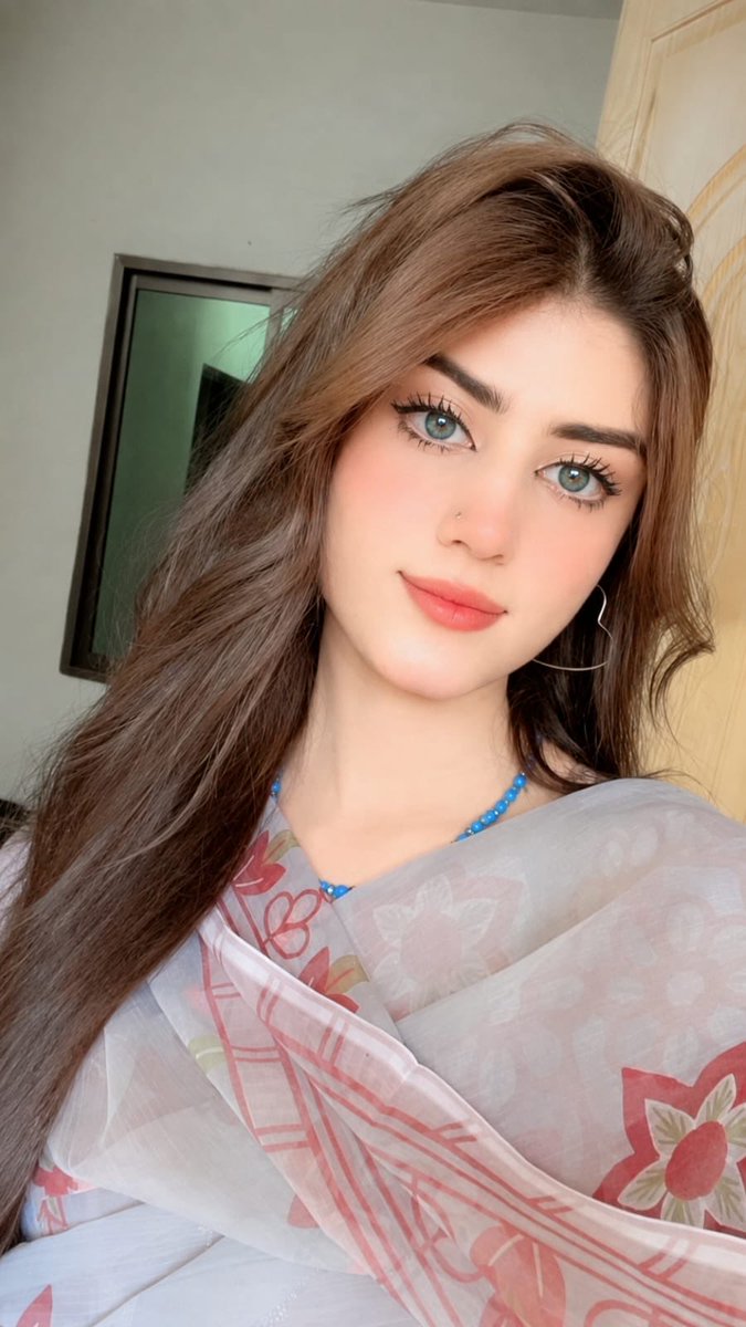 hoorfiya's tweet photo. iPhone 13 camera really was the peak of quality https://t.co/4mq7vlGUda