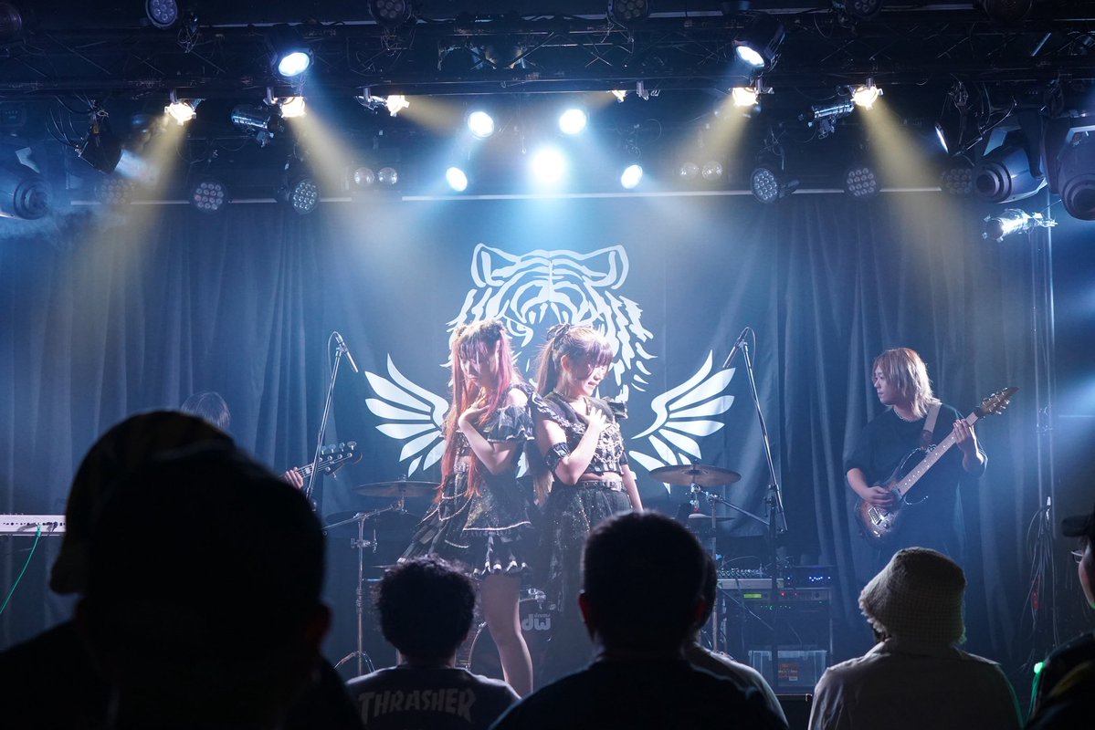 kanatiger_0508's tweet photo. 堕天使の憂鬱Festival Day2
ありがとうございました🐯

2日目のトッパーという大事な役目を任せてもらえて嬉しいです！
みんなにちゃんと届いてたかな？

最高の夏を過ごさせてくれてありがとう
来週はいよいよバンドセットワンマンです🔥
見てきた景色、感じてきたこと全部全部しっかり抱きしめて今まで以上を必ず見せます！
どうかあなたに見に来て欲しいです。
https://t.co/kqtUOPSsRp