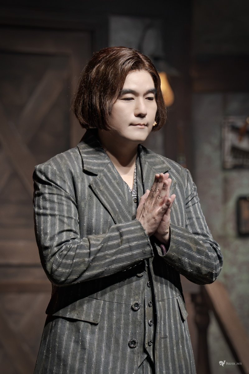 Tororong_Pic's tweet photo. 260703 19:30 뮤지컬 <웨스턴 스토리> 무대인사

🍊정상윤 배우님의 조니 링고 https://t.co/3Dd0UIAMvM