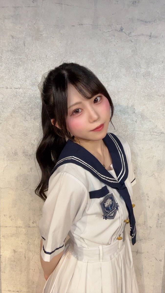 konpota_010's tweet photo. 本日は『エクスクラメーション!!!』さんに出演させていただきました✨

初めての会場でとても緊張したけど
みんな楽しんでくれてて私まで楽しかった💕

次は26日水曜日の『夜宴警告』さん！
お仕事終わりの駆け込み待ってます💨✨
⬇️
https://t.co/P1Ei5Rn2uQ

#Floomies #こんぽたぽたやき https://t.co/0kHT4Qxxzo