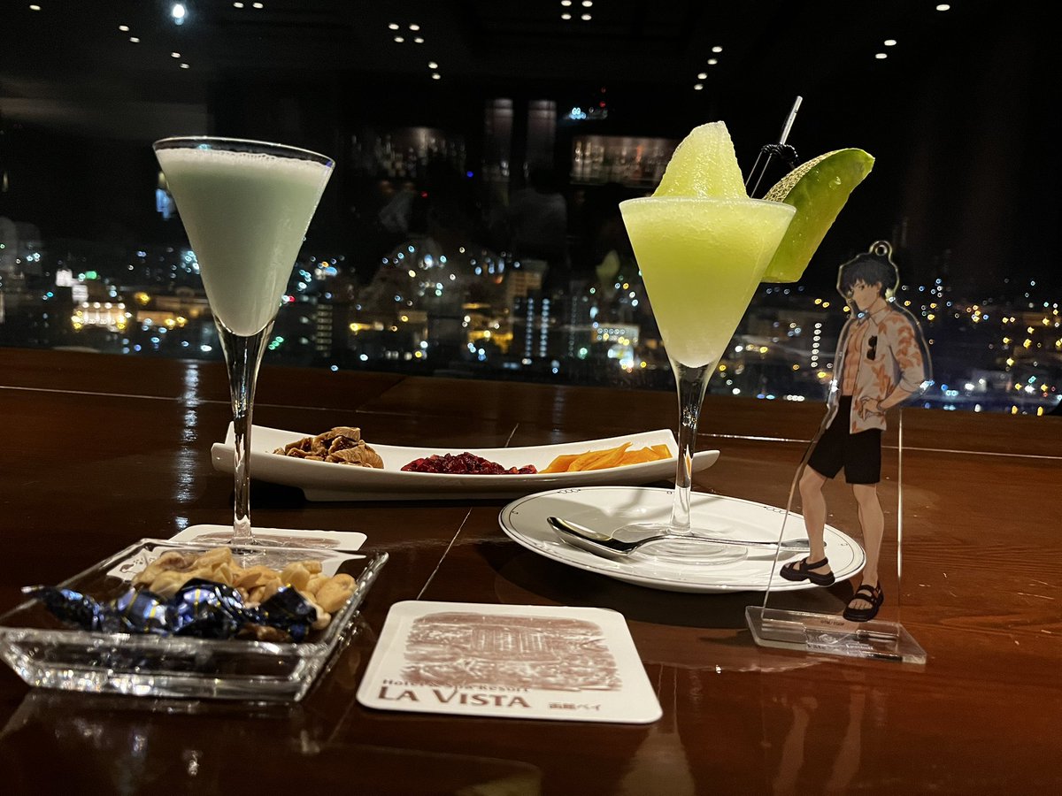 hatyukai's tweet photo. 函館旅行、行ってき〜たよ！
オーバーザスカイの聖地巡礼楽しかった〜よ！！
あとは好きなラーメン屋さんとやりたいことをしてきた🍸

付き合ってくれた親友に感謝🫶🫶 https://t.co/YN7JWaRVA6