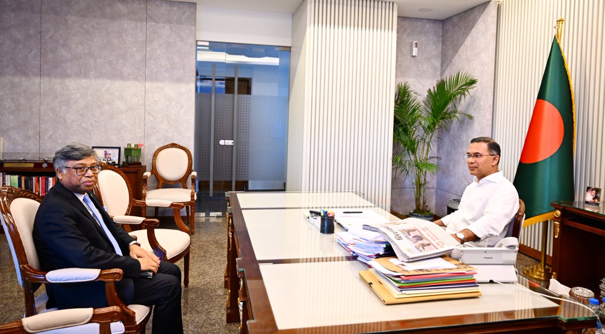 SaarcSec's tweet photo. SAARC Secretary General Pays Farewell Call on the Prime Minister of Bangladesh
Details in Press Release: 
https://t.co/MGvv01hL7W https://t.co/rNtvuXVB2r
