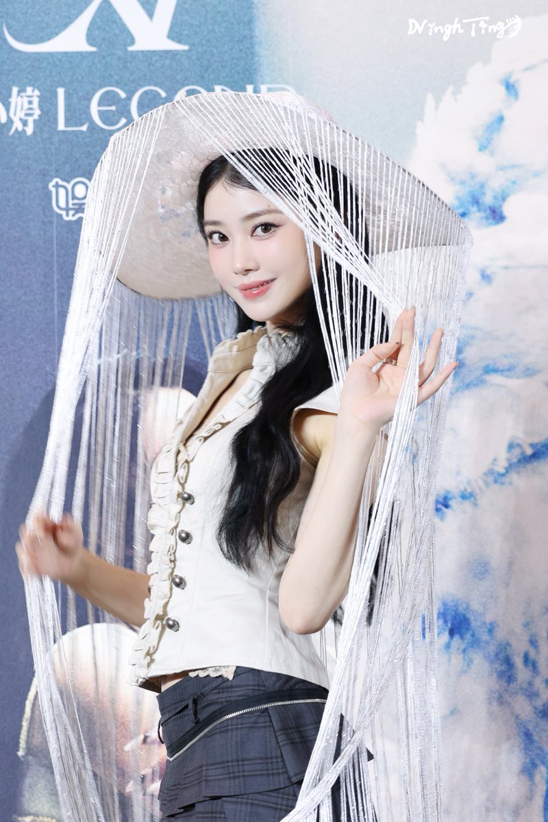 NighTing_1112's tweet photo. 260823 YIZHIYU 팬싸 対面ファンサイン会

👒🤍

#케플러 #Kep1er 
#XIAOTING #샤오팅 #沈小婷 #シャオティン #션샤오팅 #심소정 https://t.co/NSupOWBobh