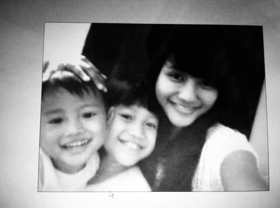 maaeelll_'s tweet photo. miss my sis ;( https://t.co/N27LxKa28S