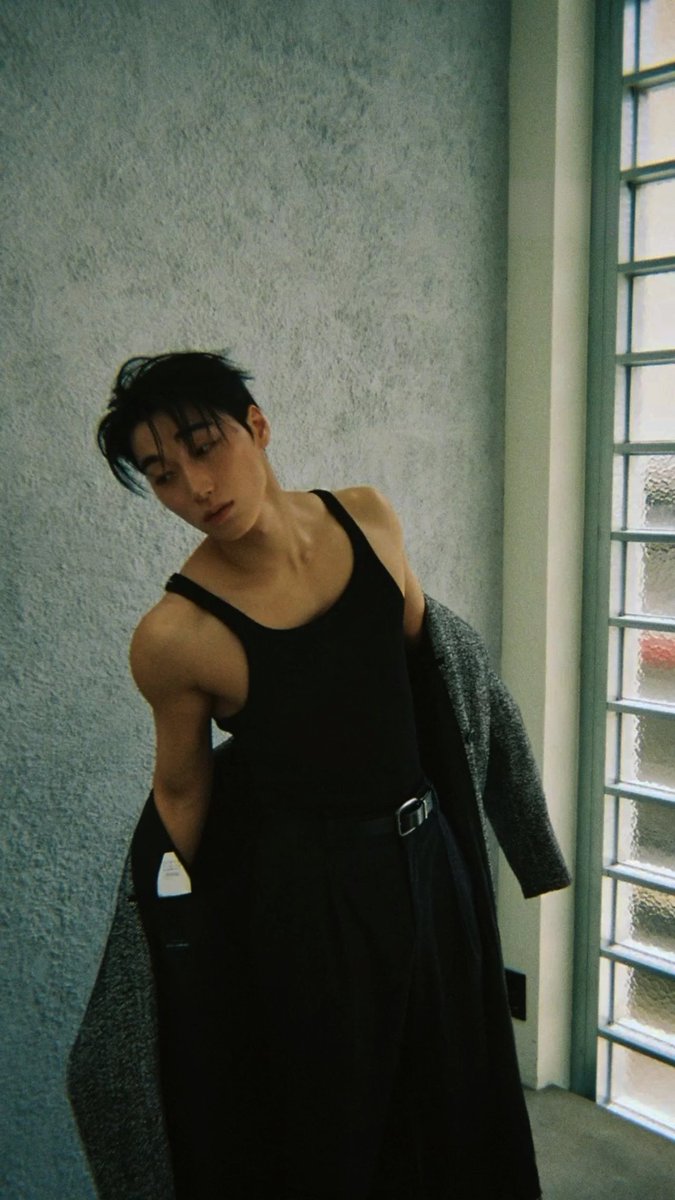 only_san0710's tweet photo. #최산 
Dolce &amp; Gabbana F/W 2026 Campaign
Behind the Scenes (Logo-free)

⇢ https://t.co/DifmKi42hq https://t.co/UfI81hlzlD