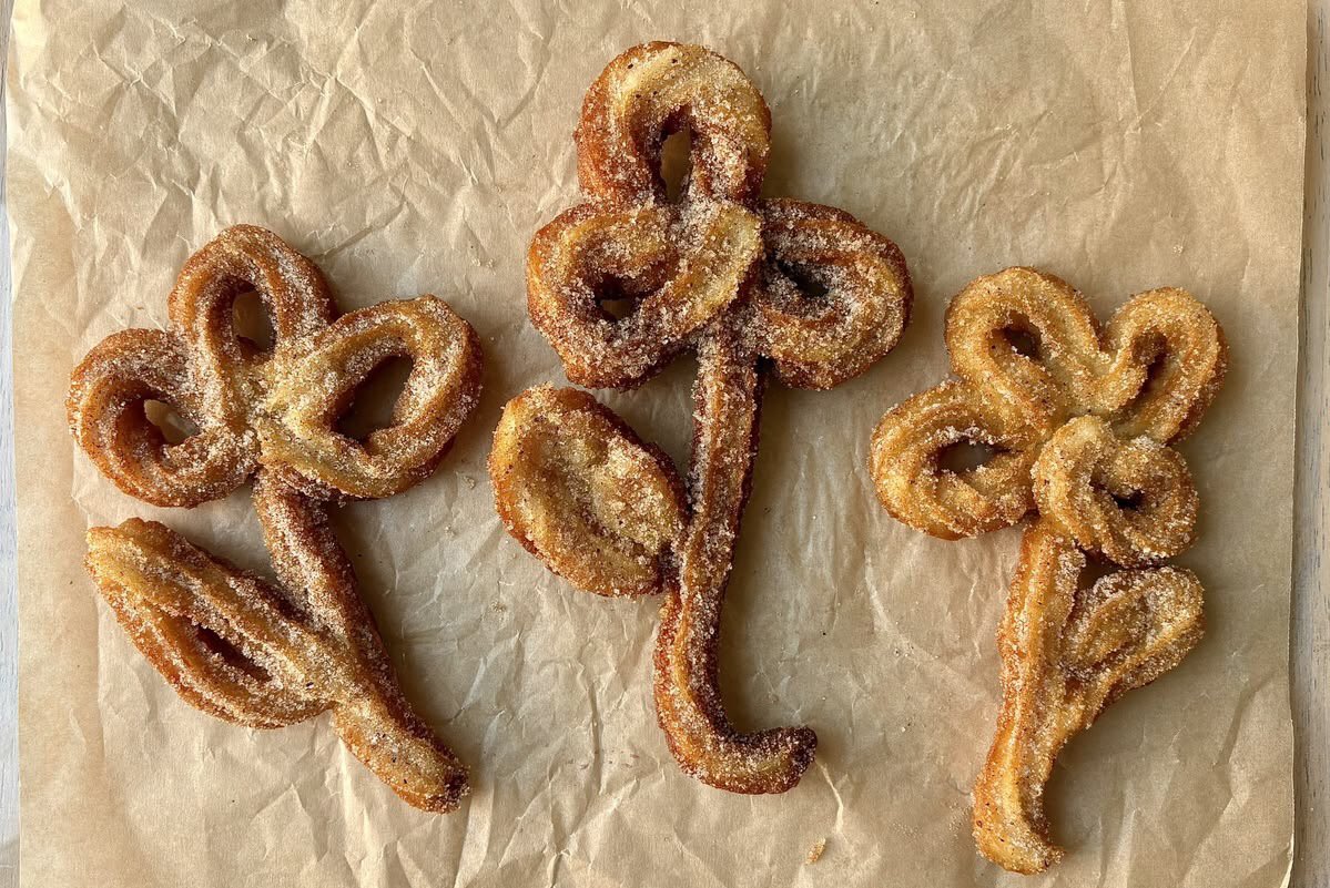nerdyverz's tweet photo. I love when people make there pastries soooo cutesy https://t.co/V3ylumfEkt