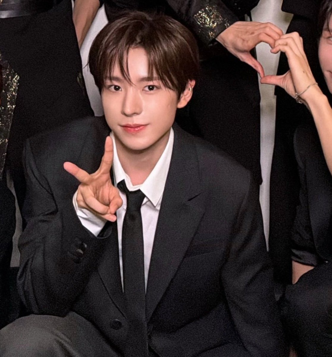 sekxjd's tweet photo. 어깨가 줜나 어깨어깨하시다 https://t.co/e2PIL6RKFa