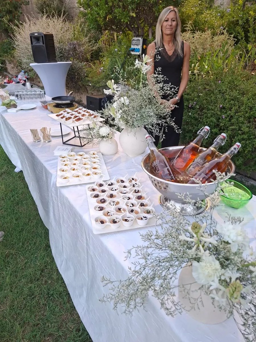 JeanMarieGHIBAU's tweet photo. Pour fêter et sublimer la tubéreuse, il y a un magicien... il s'appelle YVES TERRILLON Conseil
#Tubereuse #Grasse https://t.co/omZdGIt6hc