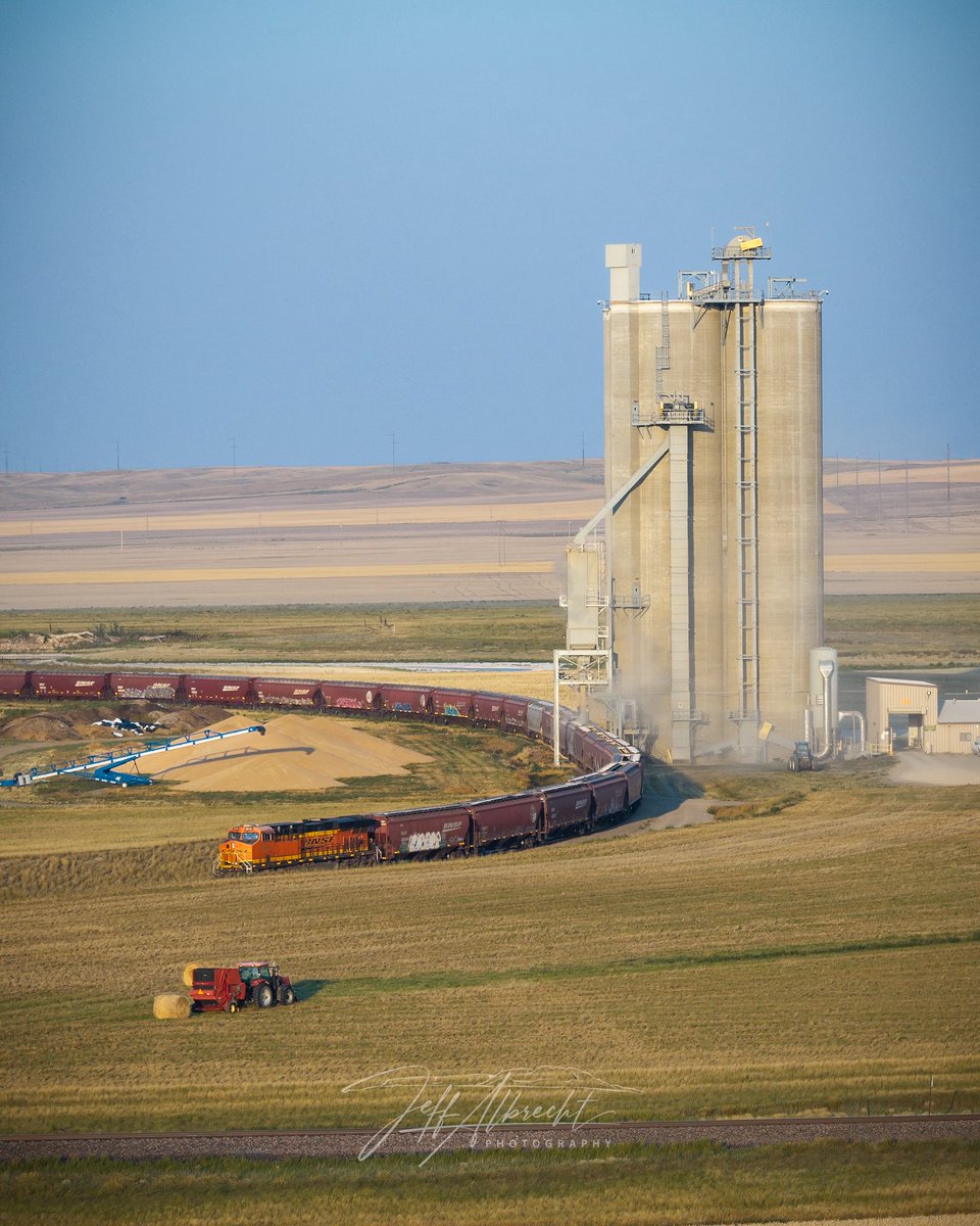MontanaImgs's tweet photo. United Grain Corporation, Conrad, Montana https://t.co/u2Ol7fk3Nr