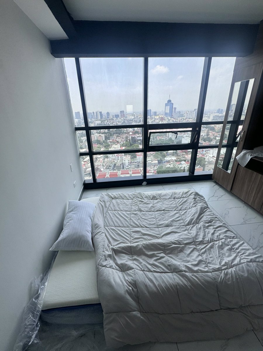 KevinLeedi2g's tweet photo. 25, just moved in.
#ComfortZone #IKEONIC https://t.co/96iDk3DKwf