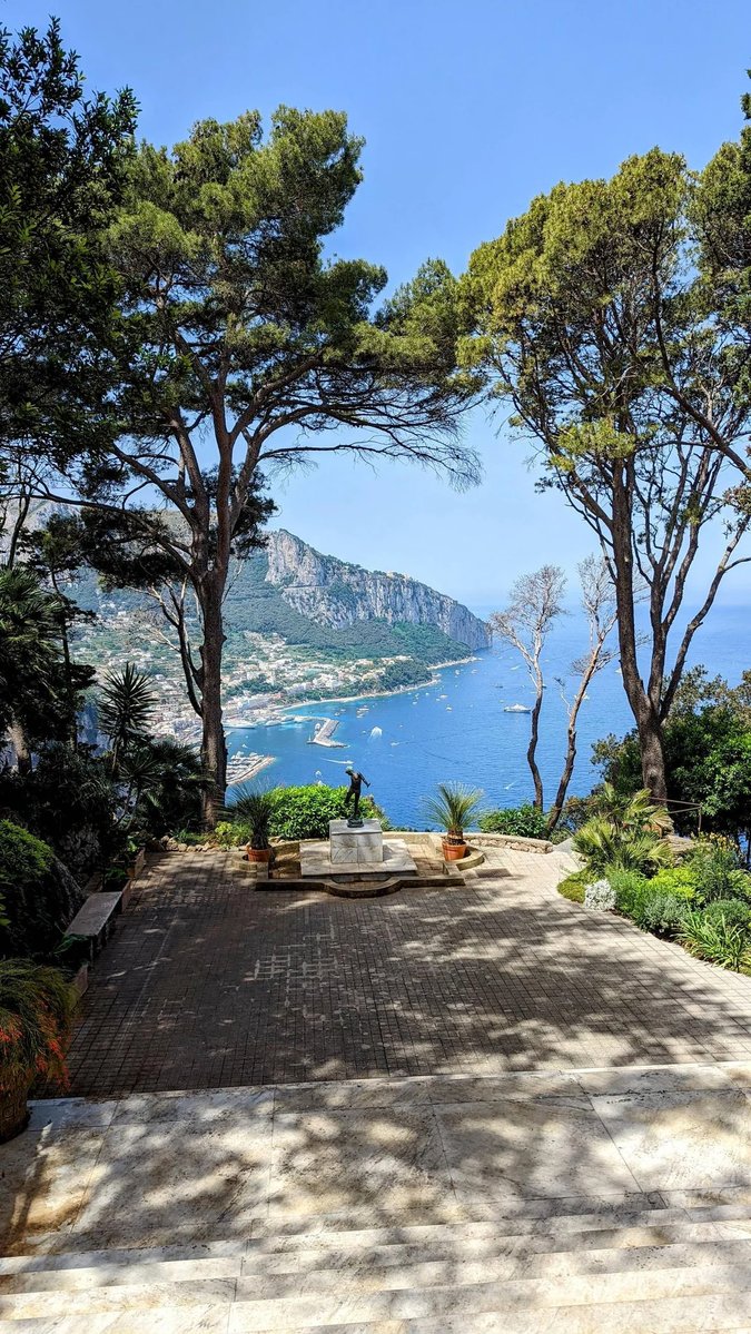 emmapm3073's tweet photo. This place is pretty nice https://t.co/0ll1WuZPZK
