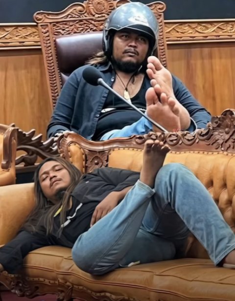 akunhewan's tweet photo. "pemerintah gak suka masyarakat pati"

masyarakat pati: https://t.co/34CYRNHhcG