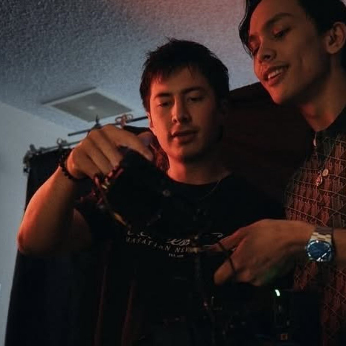 thehudprint's tweet photo. he's always so happy to be behind a camera <3 https://t.co/xdgduGRhiv
