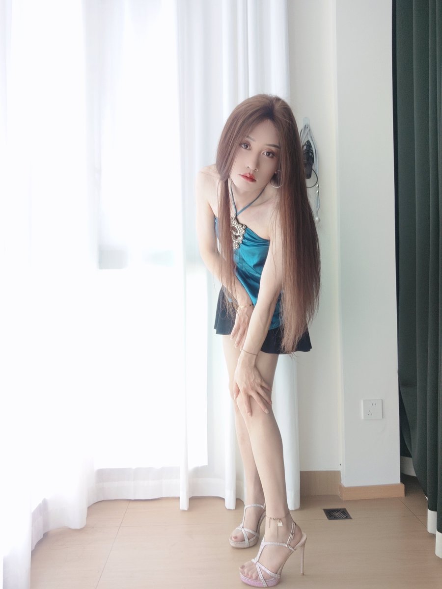 mnzpalala's tweet photo. 一次4个~24小时只能一次~🤮#CD #男娘 #变装 https://t.co/OPhtzJOHAO