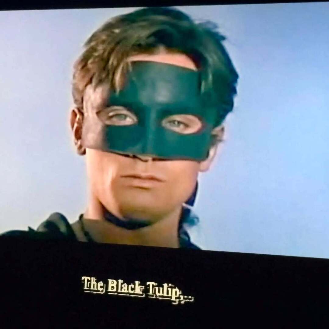 madITrunner's tweet photo. #letulipnoir #alaindelon https://t.co/8Or2MU45dw https://t.co/AcKWfjTNMh